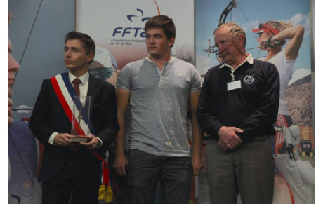 Remise de trophée de soutien communal