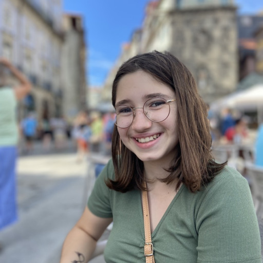 Louana Carreiras Morel